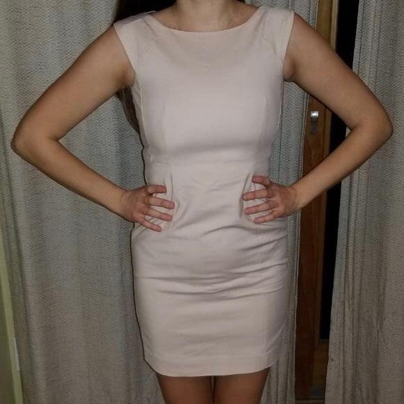 Dress - Picture 6 of 7
